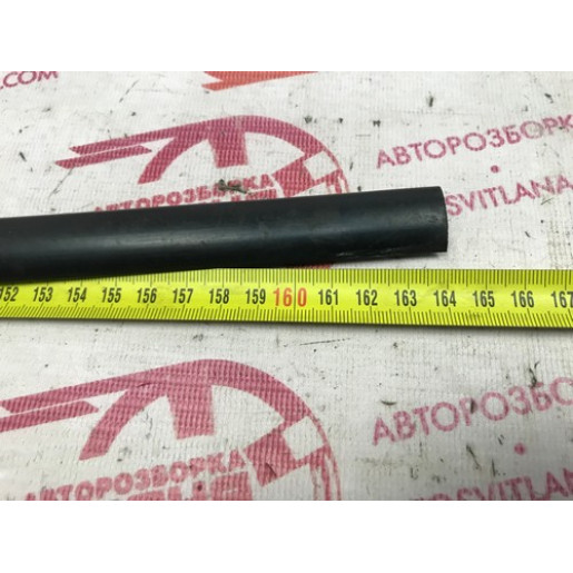 Уплотнитель стекла задних дверей 164 mm Opel Combo 2001-2011 24461974